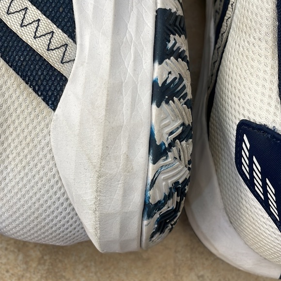 Adidas Dame 5 Basketball Shoes - Picture 5 of 5